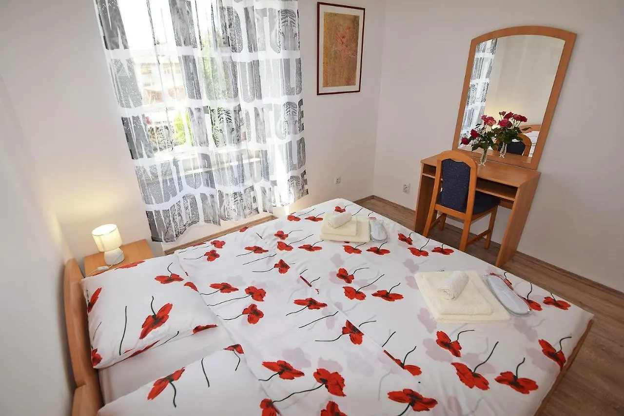 Apartment Nerea Pola 0*,  Croazia